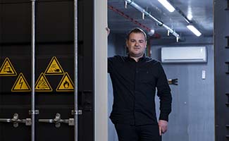 /Dura-Vermeer-kiest-voor-veilige-lithiumopslag-met-slimme-containers-op-de-werf/