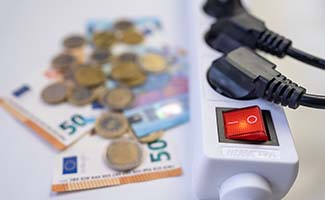 /Record-negatieve-stroomuren-nu-al-gebroken-kans-op-verdubbeling-in-2025/