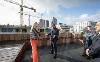 /Architecten-tonen-minister-Keijzer-hoe-zij-woningbouw-versnellen-met-kwaliteit-en-duurzaamheid/