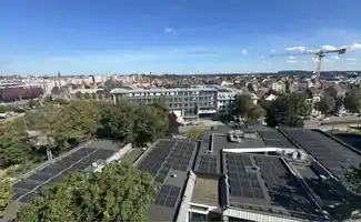 VUB installeert 8.000 zonnepanelen voor duurzame toekomst