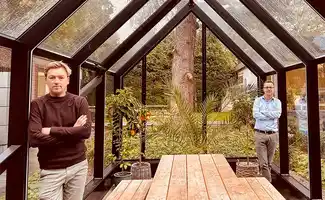 Feror tuinkamer tilt serrebeleving naar hoger niveau