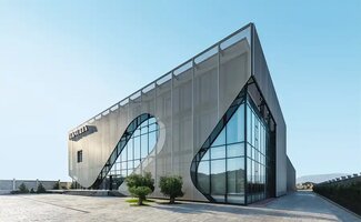 /Innovatieve-textielgevel-zuivert-de-lucht-en-verlaagt-energieverbruik/