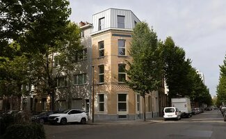 /Houtskeletbouw-blaast-Antwerps-hoekpand-nieuw-leven-in/