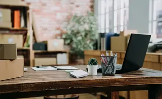 De ideale werkplek inrichten voor maximaal comfort