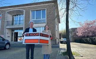 /Kortrijk-verkoopt-oud-gemeentehuis-en-brandweerkazerne-in-Aalbeke/