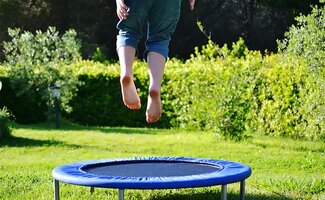 /Welke-trampoline-past-bij-jouw-tuin/