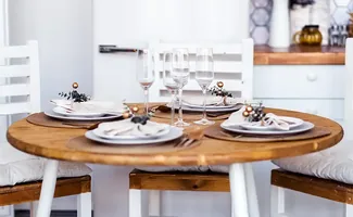 Ronde eettafel of rechthoekig: wat je keuze verraadt over hoe je je eetkamer gebruikt