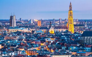 /Lokale-besturen-investeren-minder-in-infrastructuur-en-gebouwen/