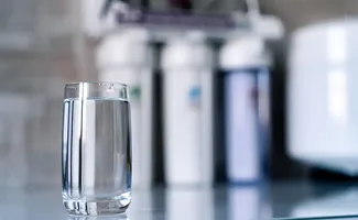 Een waterontharder in de meterkast: slim idee of onhandige plek?