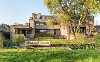Architectenvilla van Jos Van Driessche te koop in Schelderode